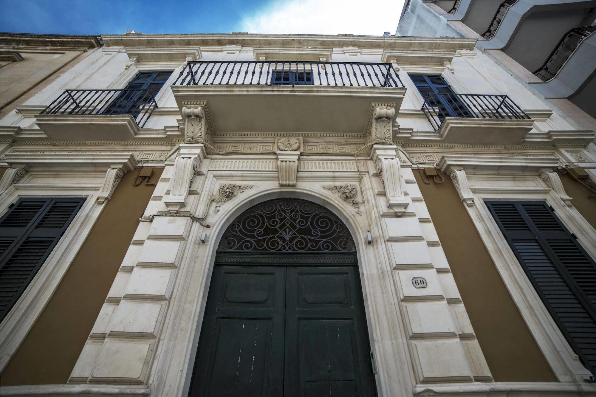 Santa Marta Suites & Apartments Lecce Exterior photo