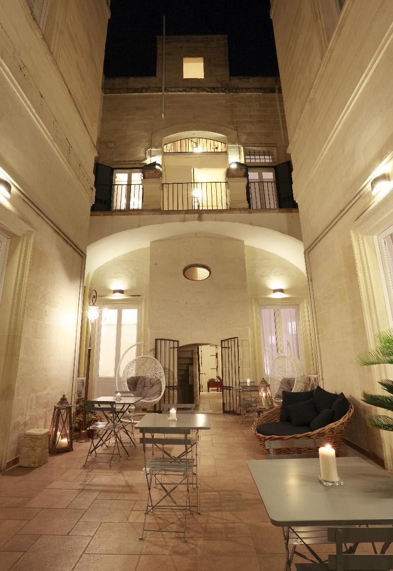 Santa Marta Suites & Apartments Lecce Exterior photo